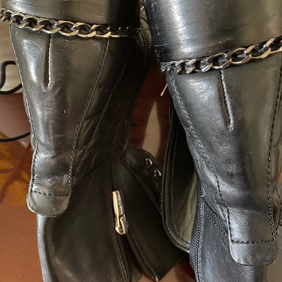 Vince Camuto Joanie Black Quilted Leather Lace Up Boots - Picture 5 of 7